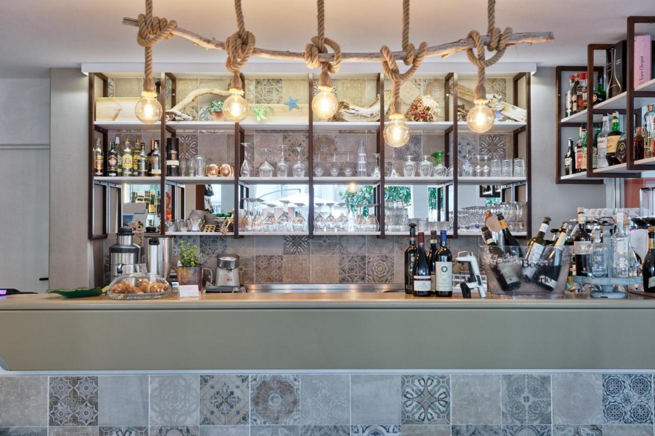 Hotel Croce Di Malta リニャーノ・サッビアドーロ エクステリア 写真