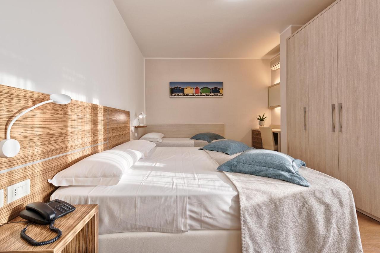 Hotel Croce Di Malta リニャーノ・サッビアドーロ エクステリア 写真