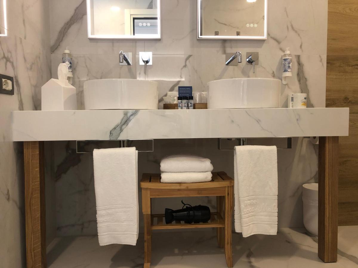 Hotel Croce Di Malta リニャーノ・サッビアドーロ エクステリア 写真
