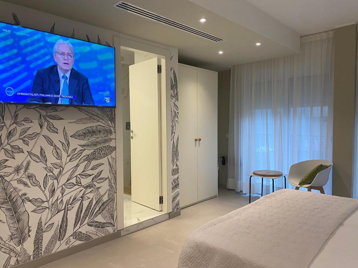 Hotel Croce Di Malta リニャーノ・サッビアドーロ エクステリア 写真