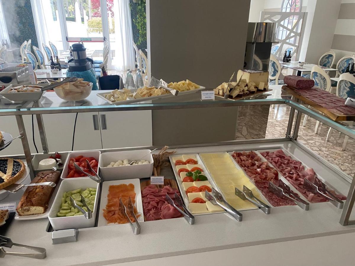 Hotel Croce Di Malta リニャーノ・サッビアドーロ エクステリア 写真