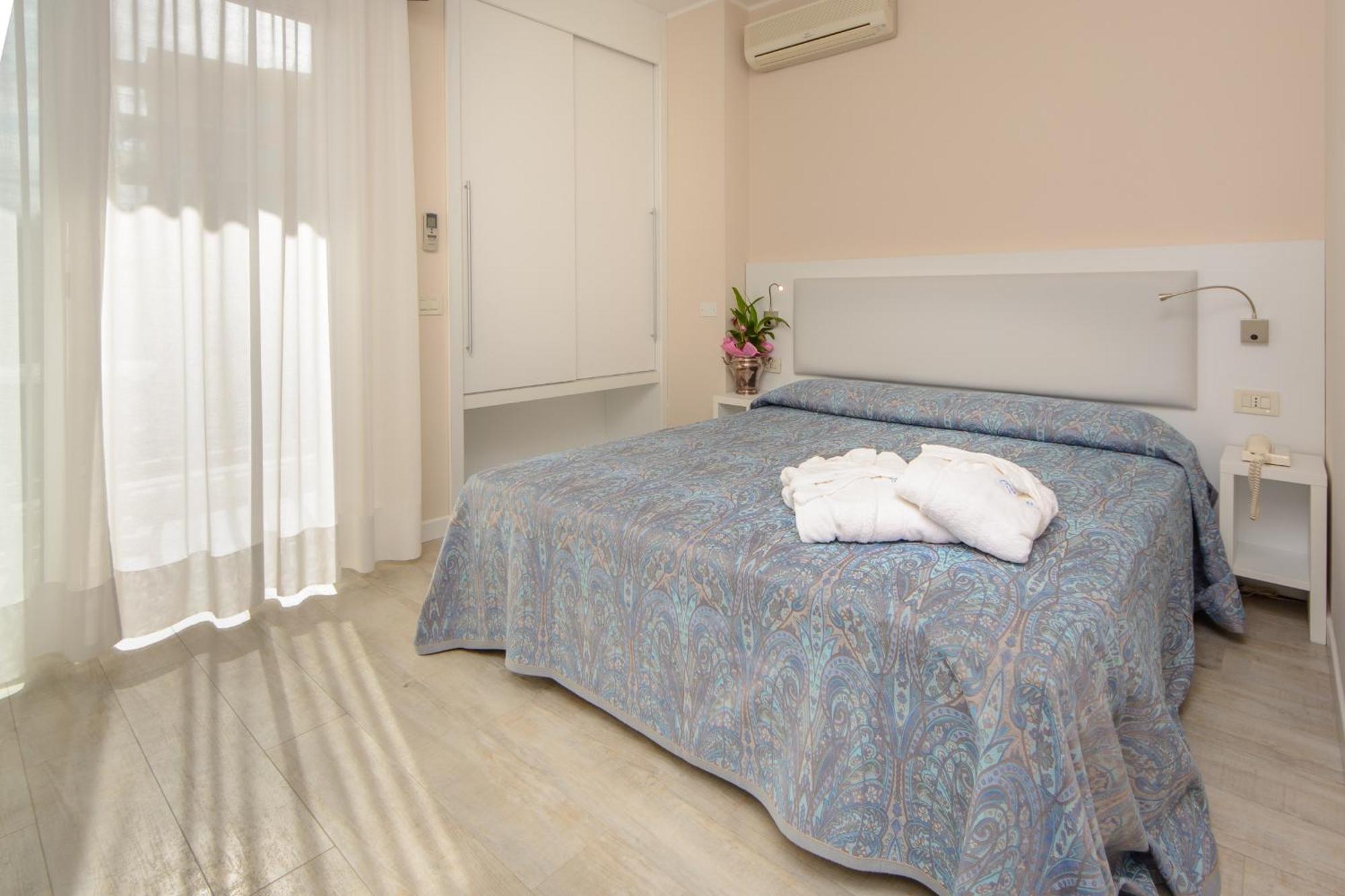 Hotel Croce Di Malta リニャーノ・サッビアドーロ 部屋 写真